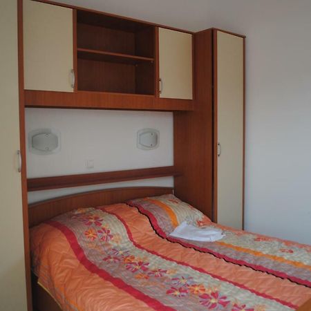 טרוגיר Ciovo Apartments מראה חיצוני תמונה